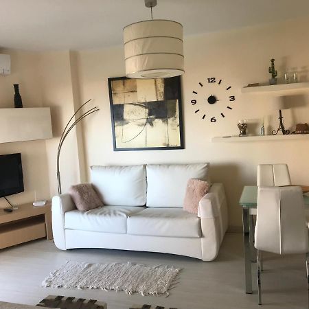 Apartamento Bruselas Торокс Екстериор снимка